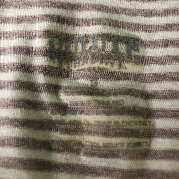 No Yank Scoopneck LS tee from Duluth Trading - Picture 2 of 5